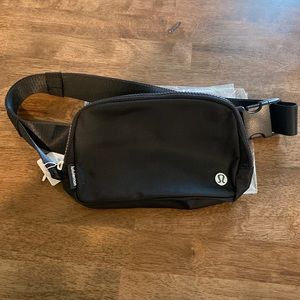 Lululemon Everyday Beltbag